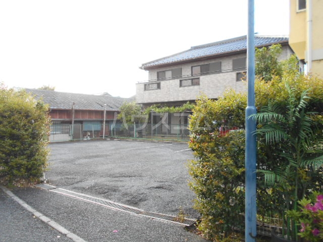 26/30 駐車場