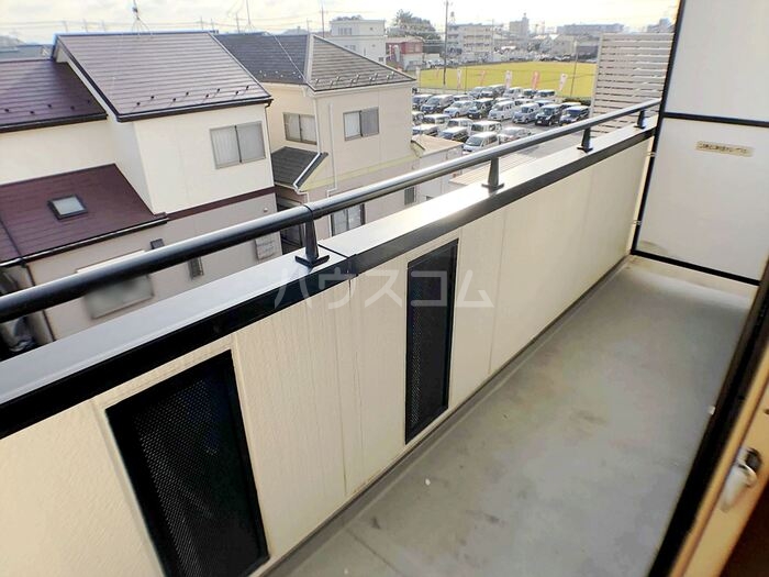 13/21 バルコニー