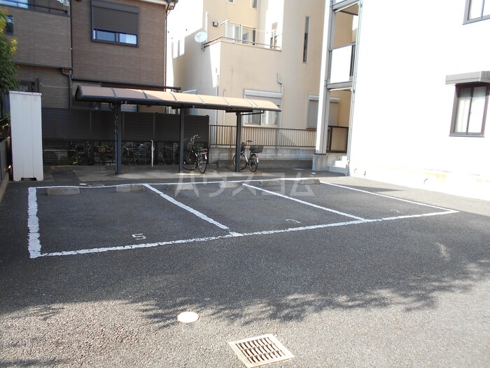 17/27 駐車場