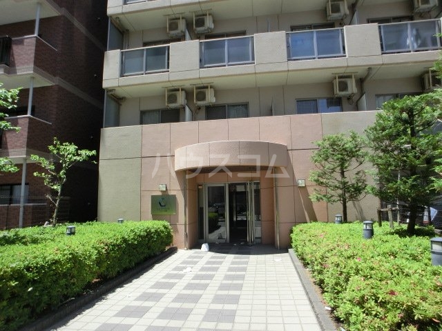 22/30 エントランス