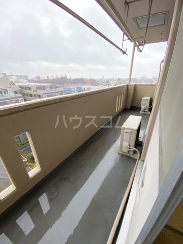 20/30 バルコニー