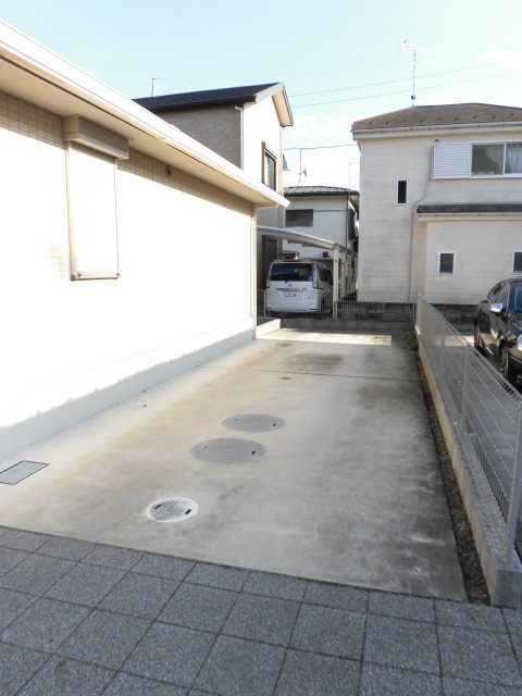 22/26 駐車場