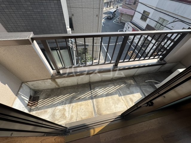 17/25 バルコニー