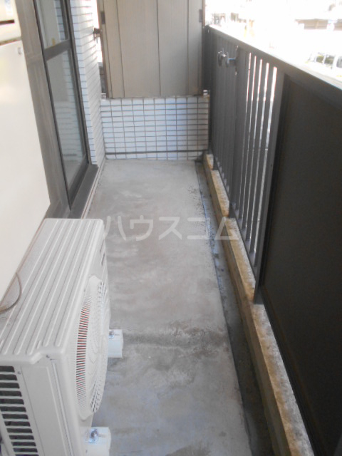 21/30 バルコニー