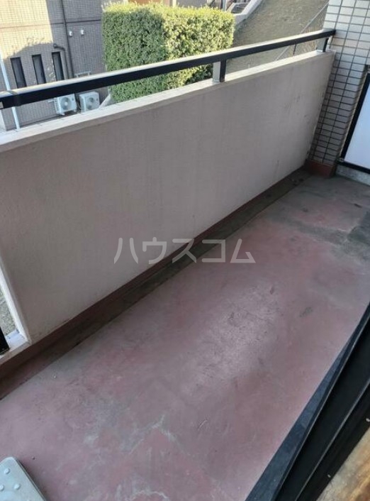 13/18 バルコニー