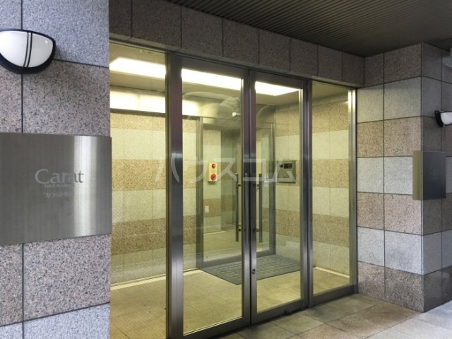 2/4 エントランス