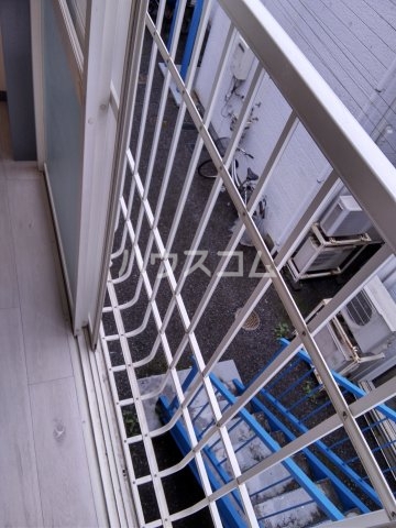 13/21 バルコニー