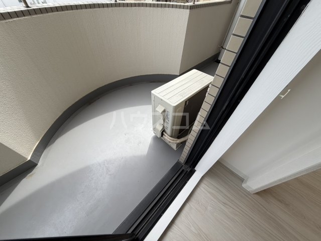 23/30 バルコニー