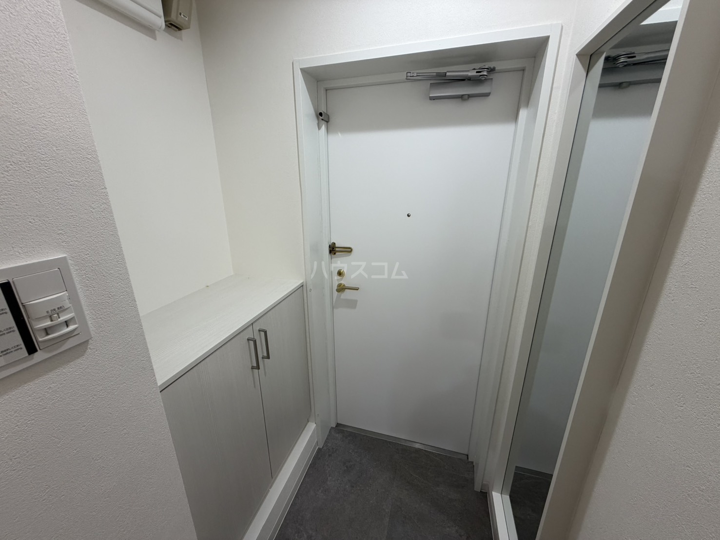 14/30 玄関