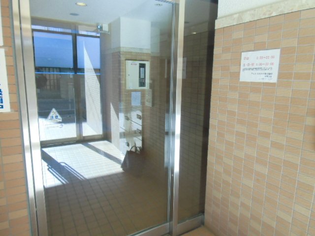 16/22 エントランス