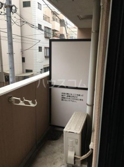 17/28 バルコニー