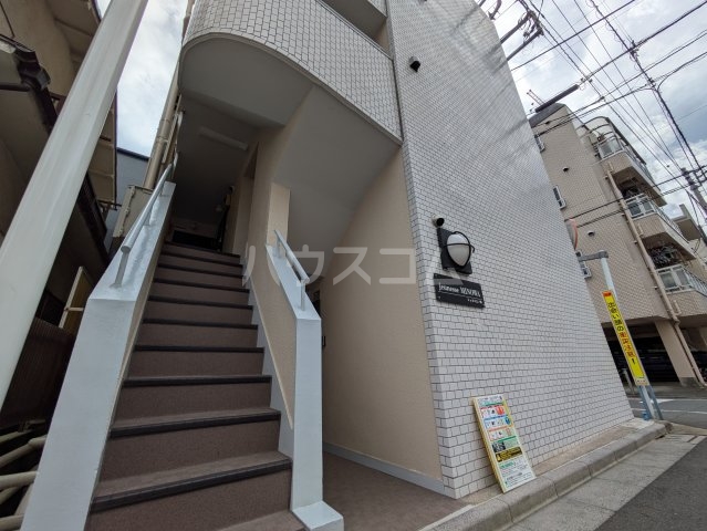 17/18 エントランス