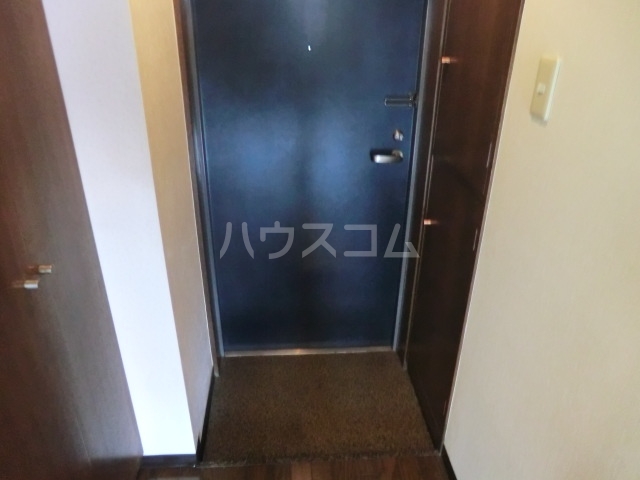 13/30 玄関