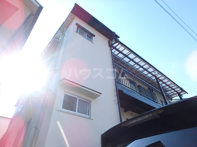 14/19 エントランス