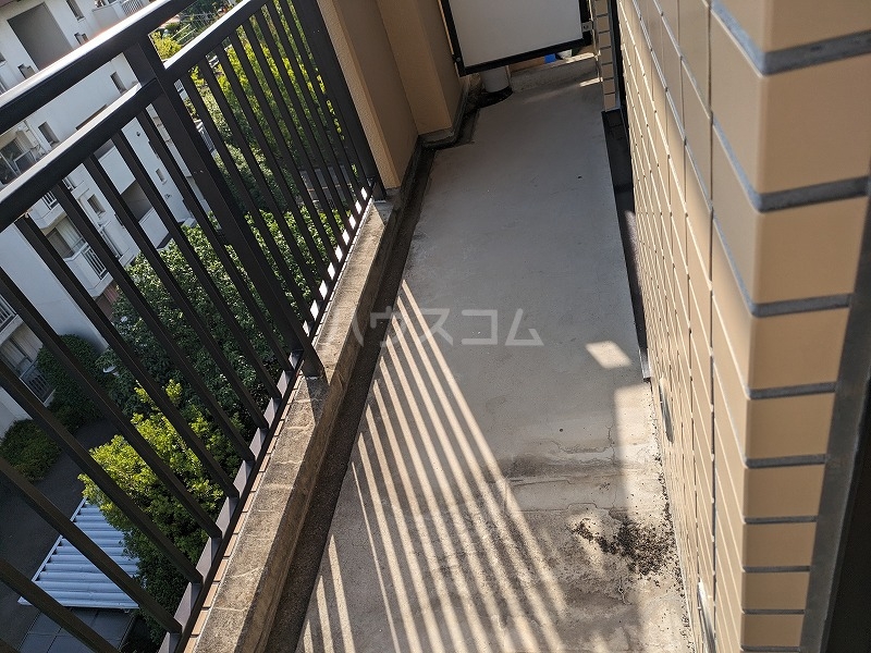 21/30 バルコニー