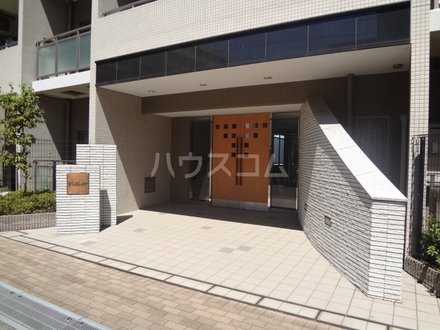 20/30 エントランス