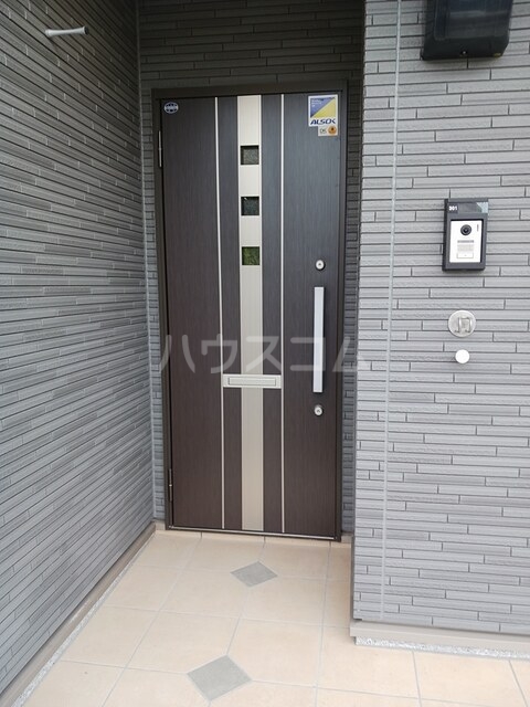 15/22 エントランス