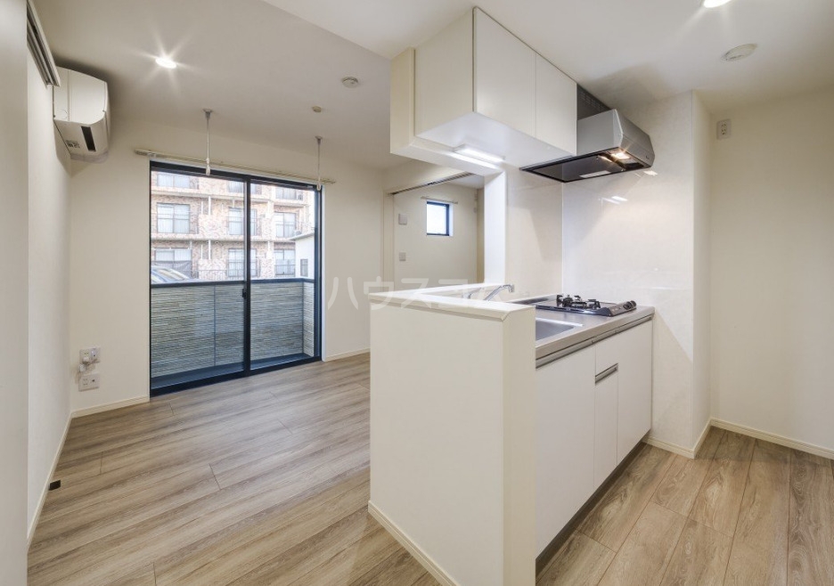 15/28 バルコニー