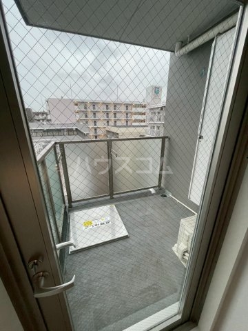 16/28 バルコニー
