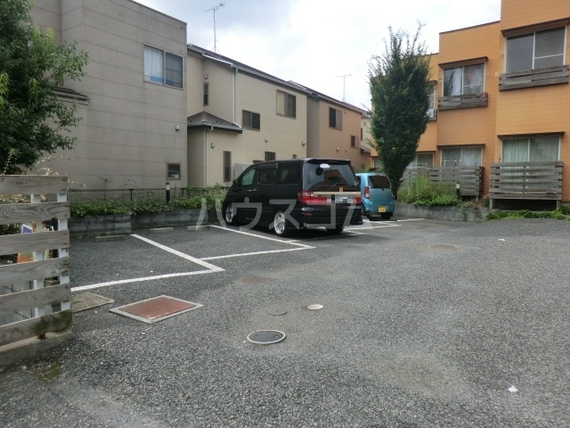 2/10 駐車場