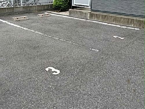14/23 駐車場