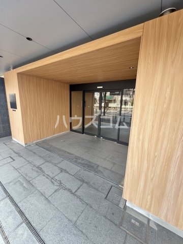 16/25 エントランス