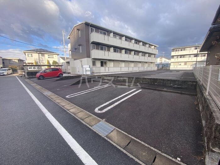 24/26 駐車場