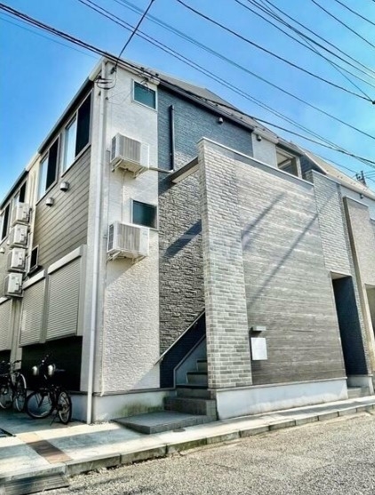 15/17 エントランス