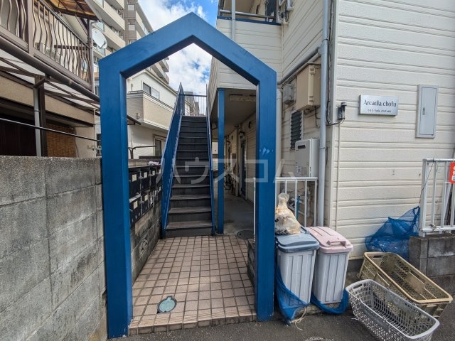 23/30 エントランス