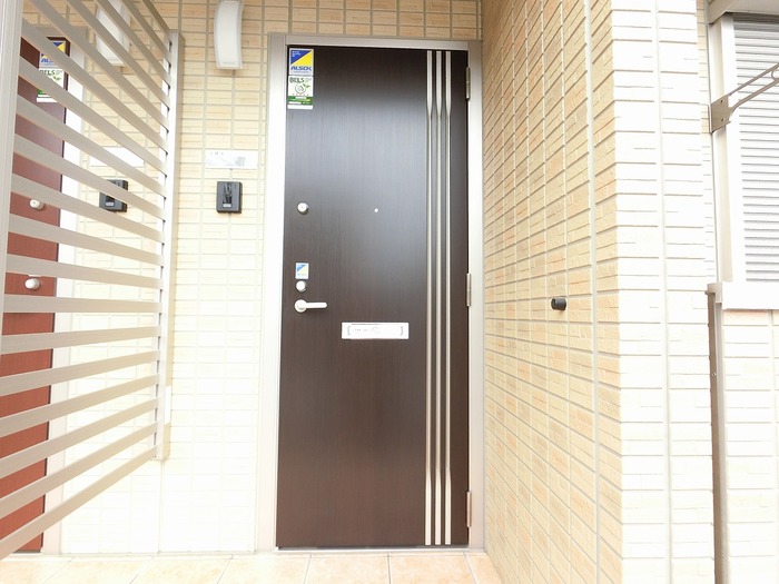 18/27 エントランス