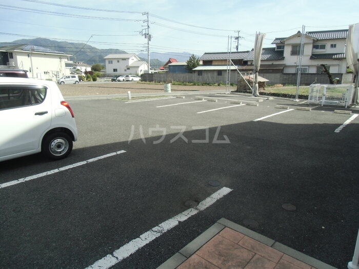 15/16 駐車場