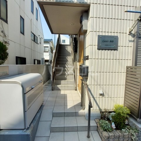 14/22 エントランス