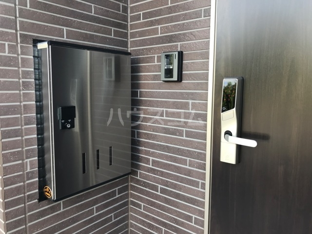 22/30 エントランス