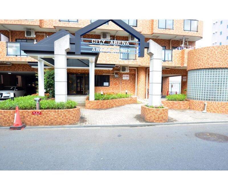 23/25 エントランス