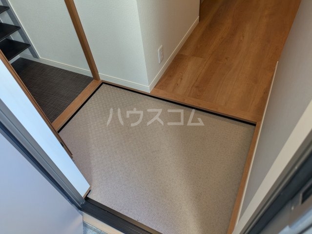 13/30 玄関