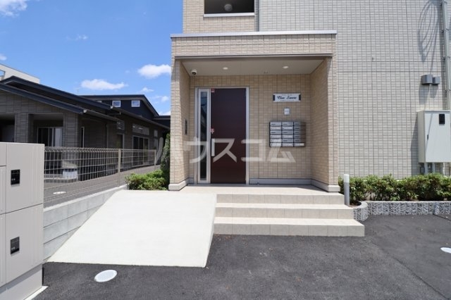 14/25 エントランス