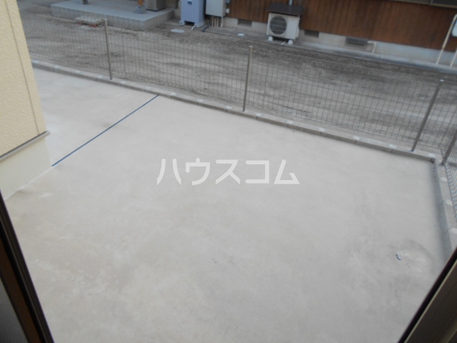 22/30 駐車場