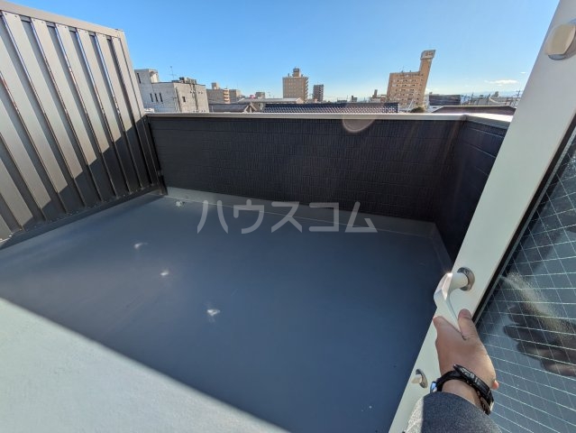 19/30 バルコニー