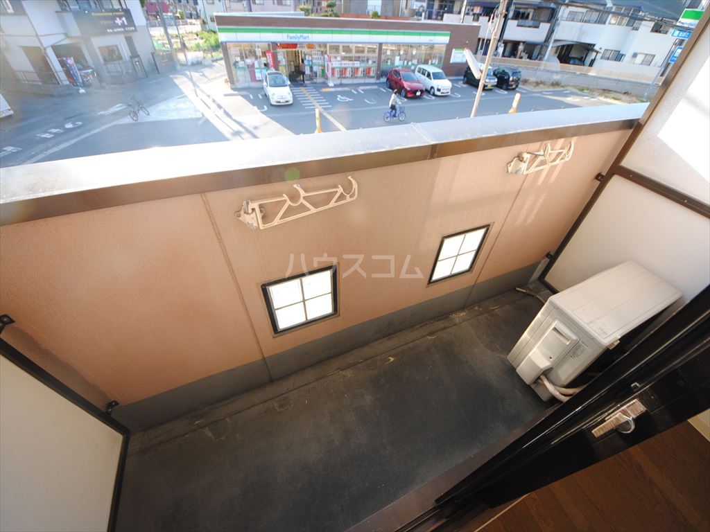 16/28 バルコニー