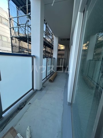 17/27 バルコニー