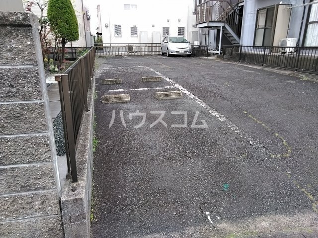 20/28 駐車場