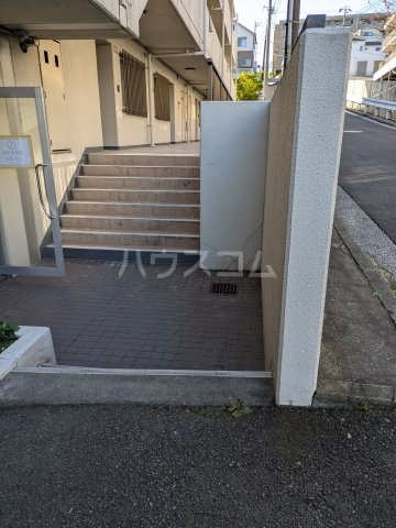 15/25 エントランス