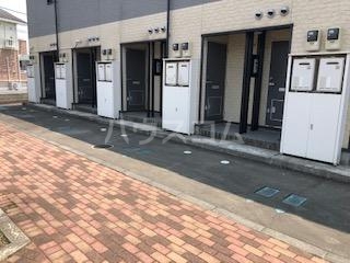 13/22 エントランス