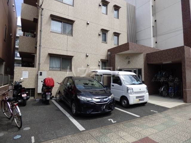 3/5 駐車場