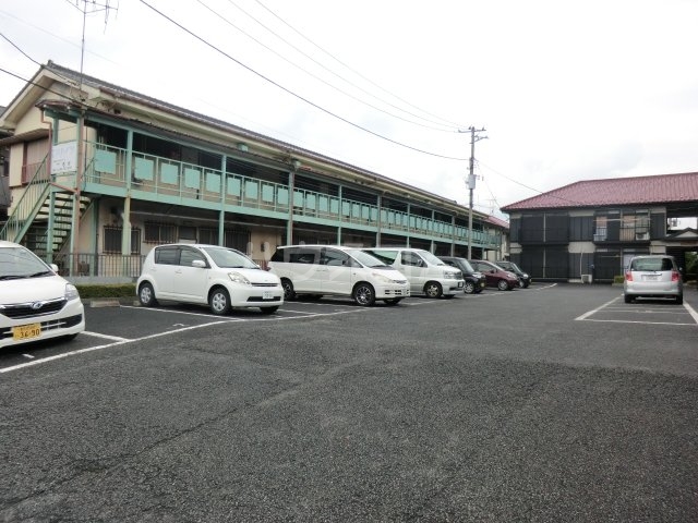 22/28 駐車場