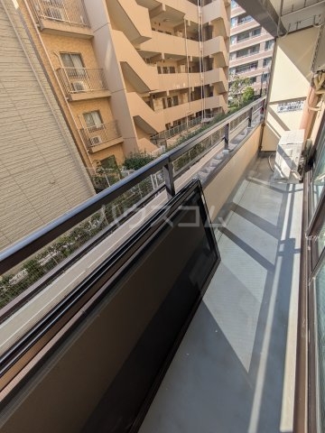 19/30 バルコニー