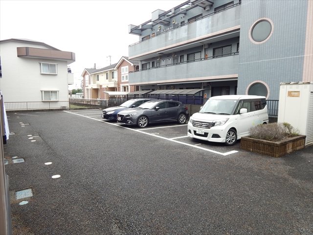 2/10 駐車場
