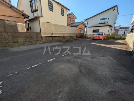 2/10 駐車場