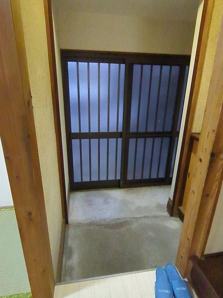 15/28 玄関