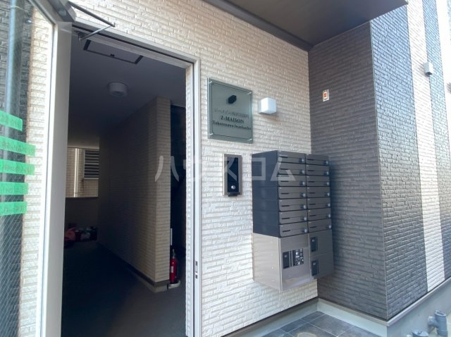 29/30 エントランス